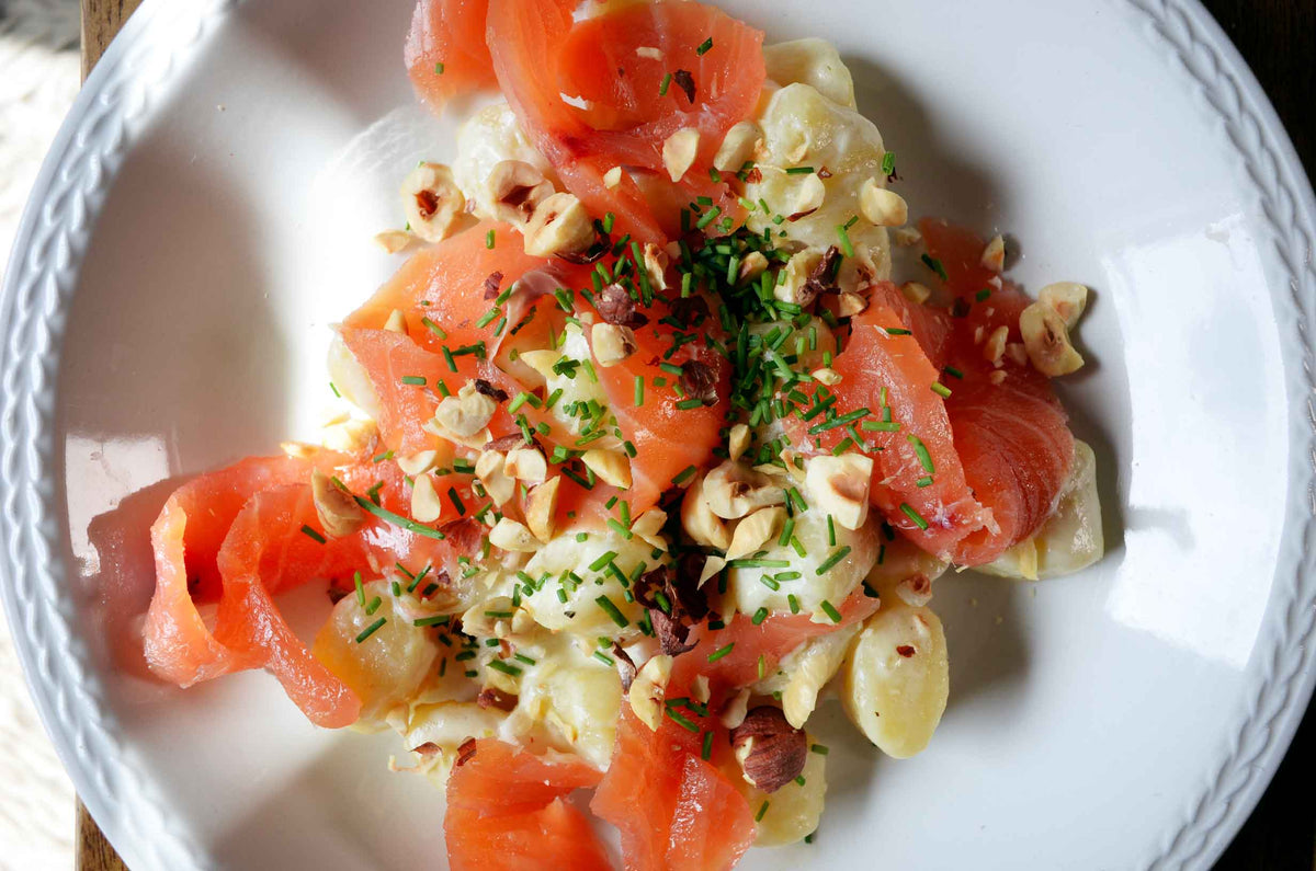 Gnocchi con Salmone Affumicato e Nocciole