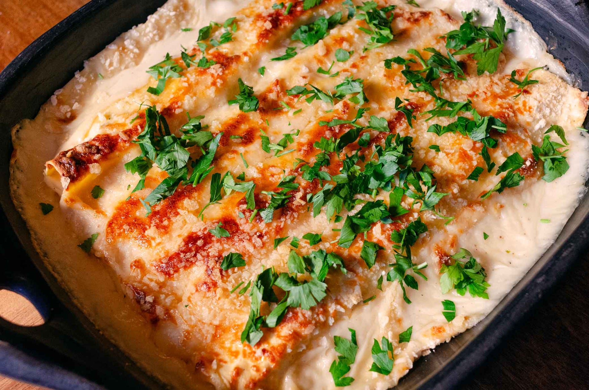 Cannelloni al salmone affumicato e ricotta: ricetta cremosa al forno