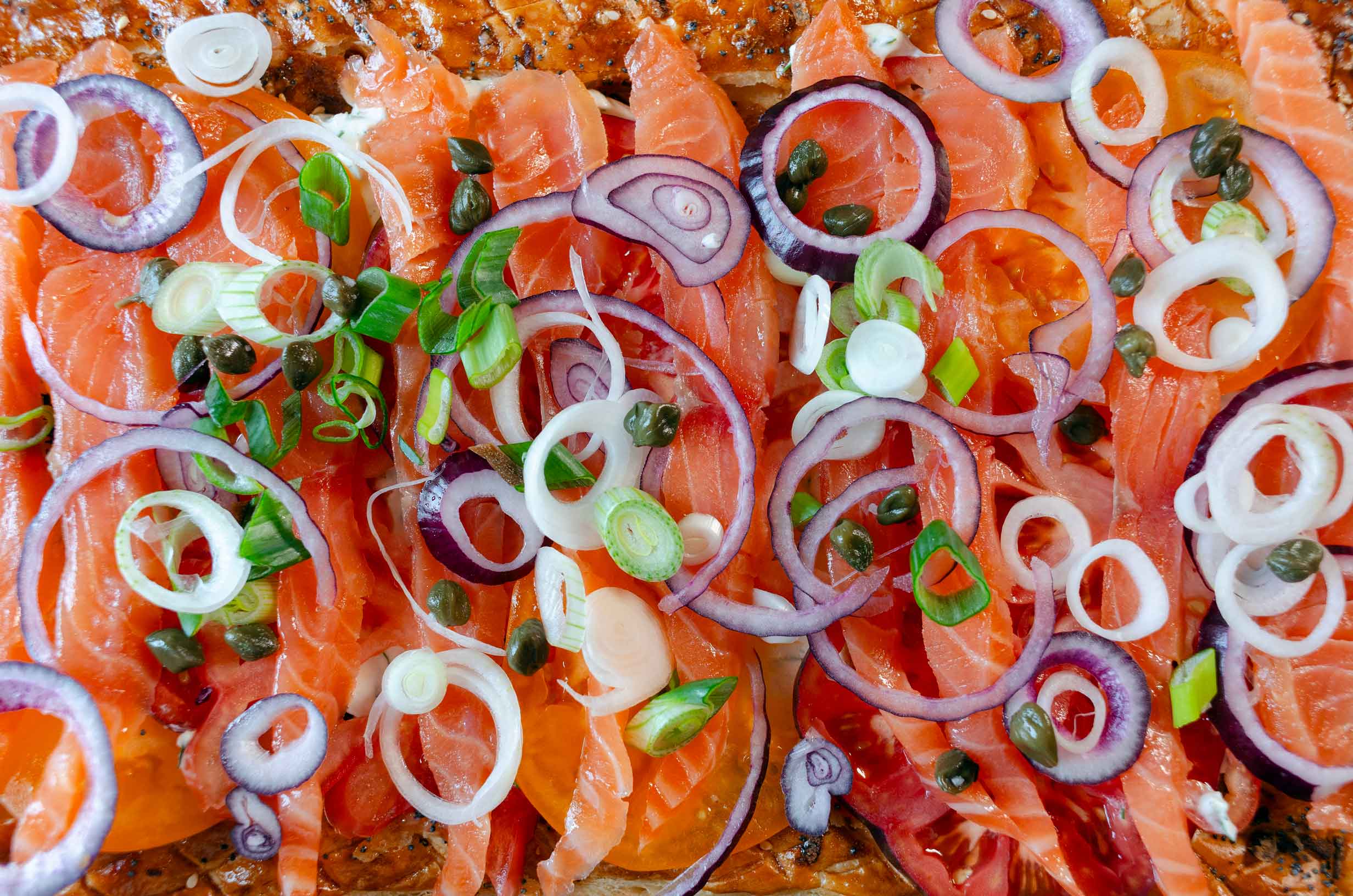 Sfoglia croccante al salmone affumicato