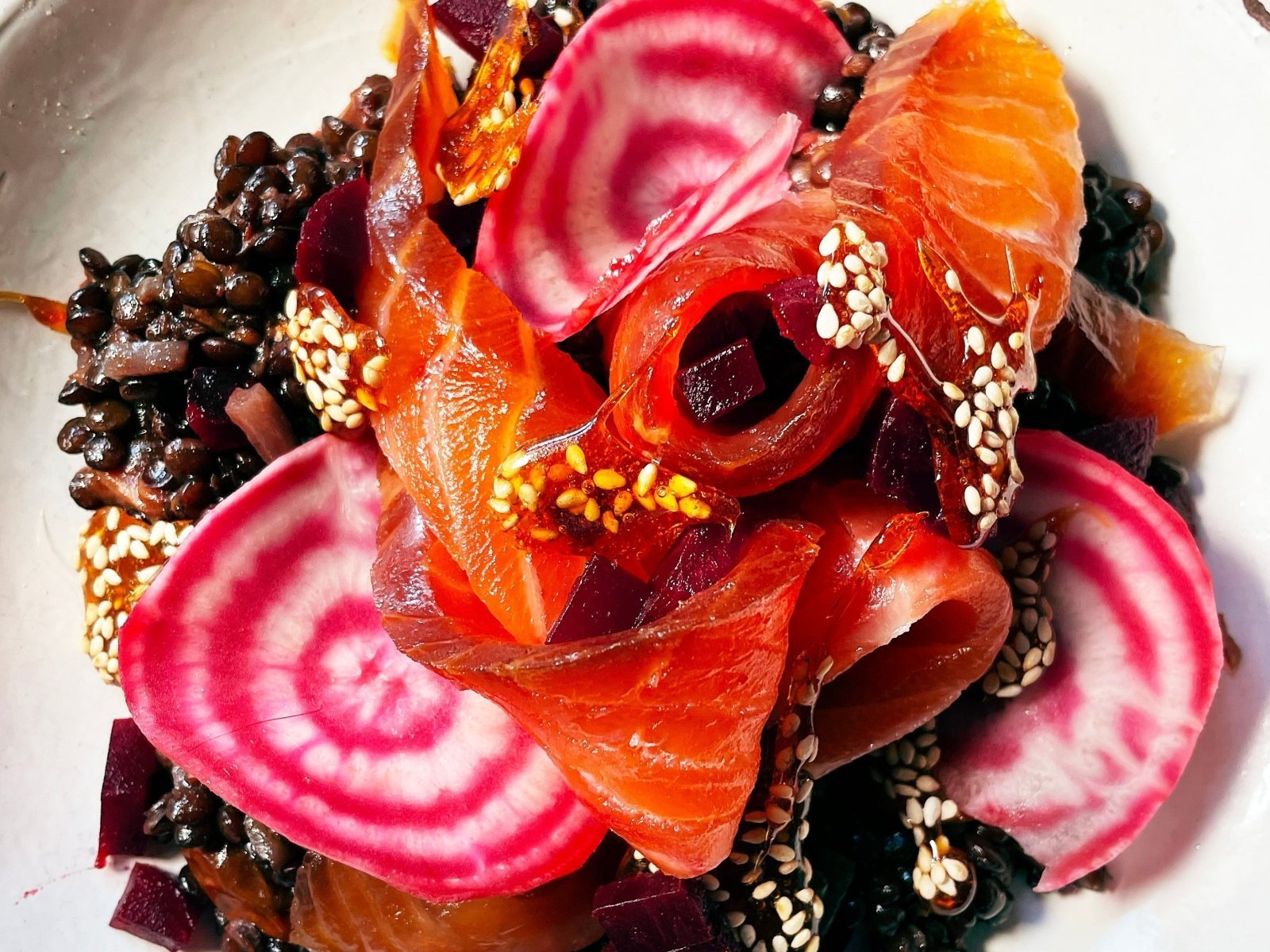 Salmone Affumicato Whisky&Soia con Lenticchie e Caramello al Sesamo - Smokin' Brothers Salmone Affumicato